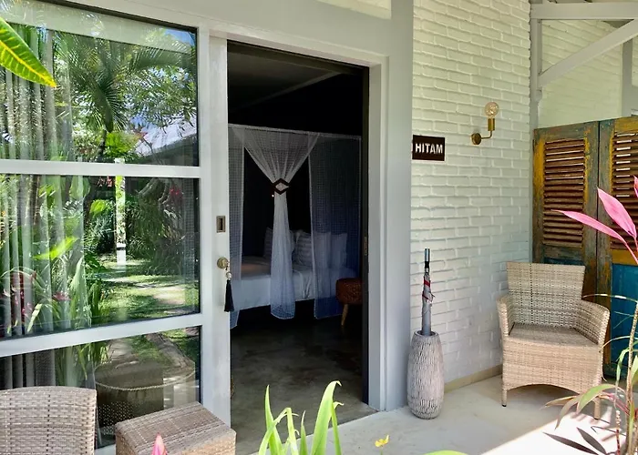 Hari Indah Boutique &