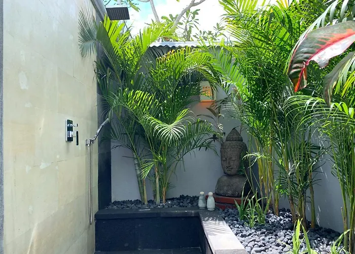 Hari Indah Boutique &